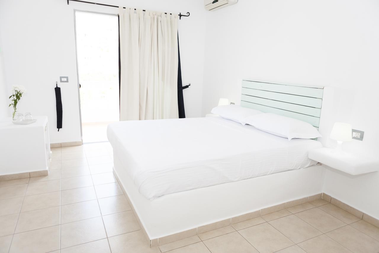 Harmony Hotel Sarande Exterior photo